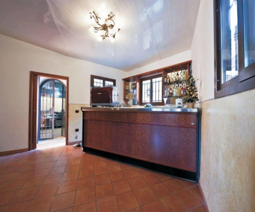 Hotel Ristorante Novecento Caserta Exteriér fotografie